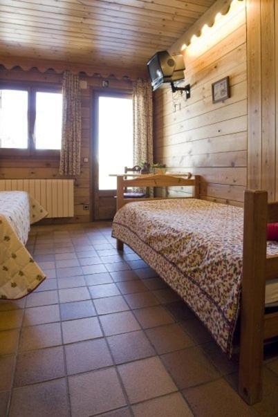 ラ・モリーナ ニウ デルズ ファルコンズ Bed & Breakfast 部屋 写真
