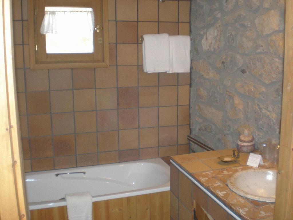 ラ・モリーナ ニウ デルズ ファルコンズ Bed & Breakfast 部屋 写真